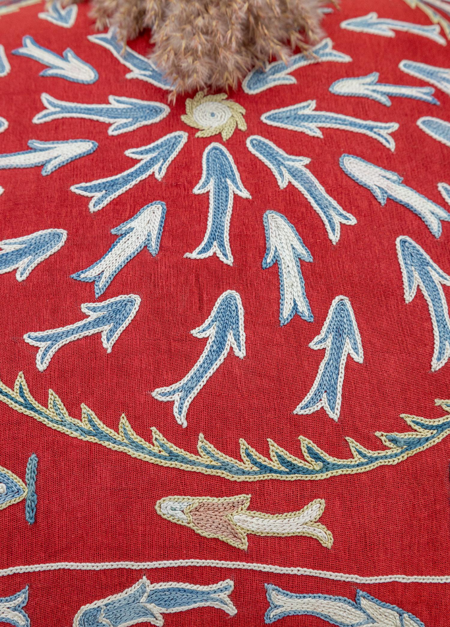 Soho Antiq-Bezen İpek İşlemeli Kırlent 50x50 Cm-Kırlent-4-Milagron.com