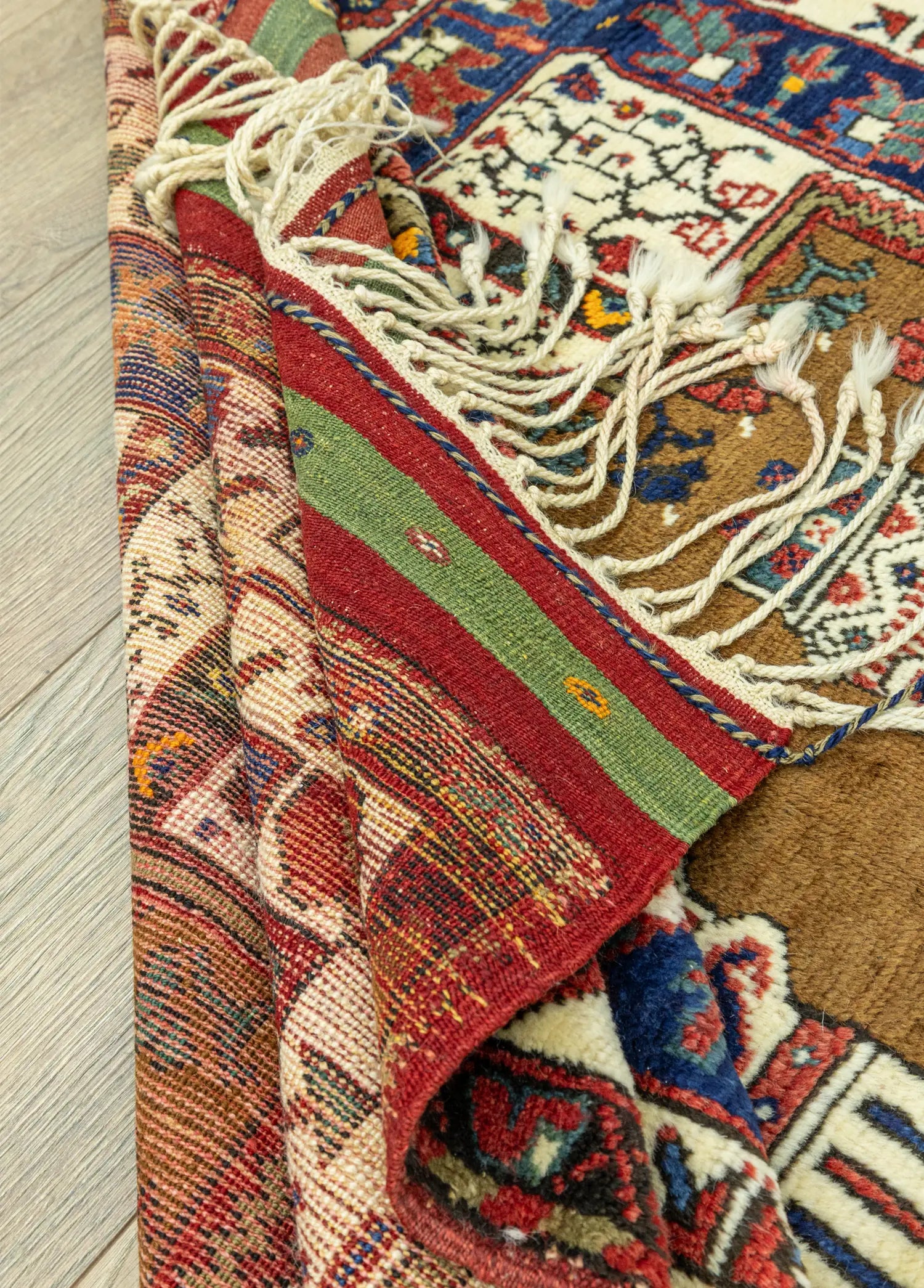 Soho Antiq-Bukan El Dokuma Dazkırı Halısı 128x147 Cm-6-Milagron.com