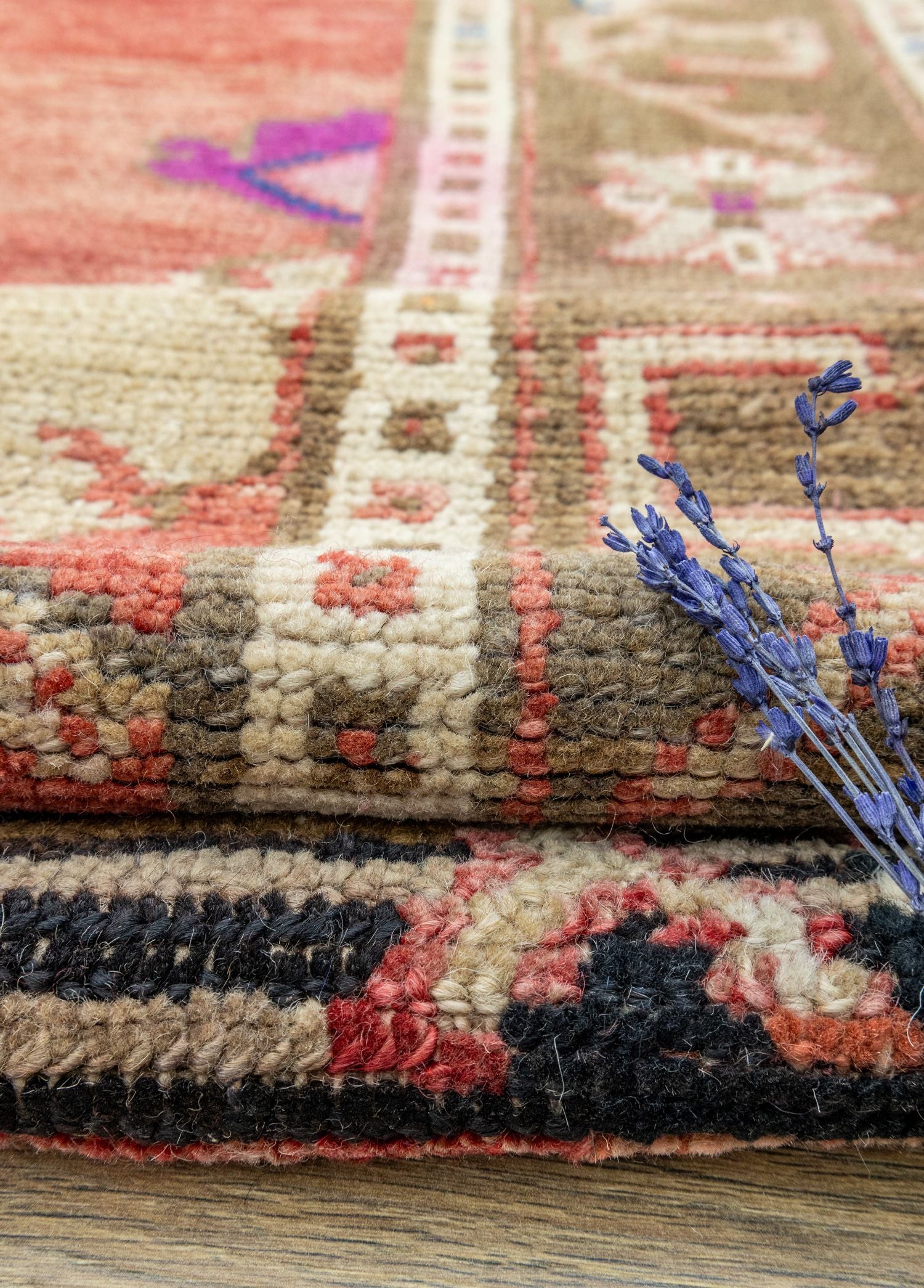 Soho Antiq-Delar El Dokuma Kırmızı Yün Kars Halısı 218x345 Cm-Halı-4-Milagron.com