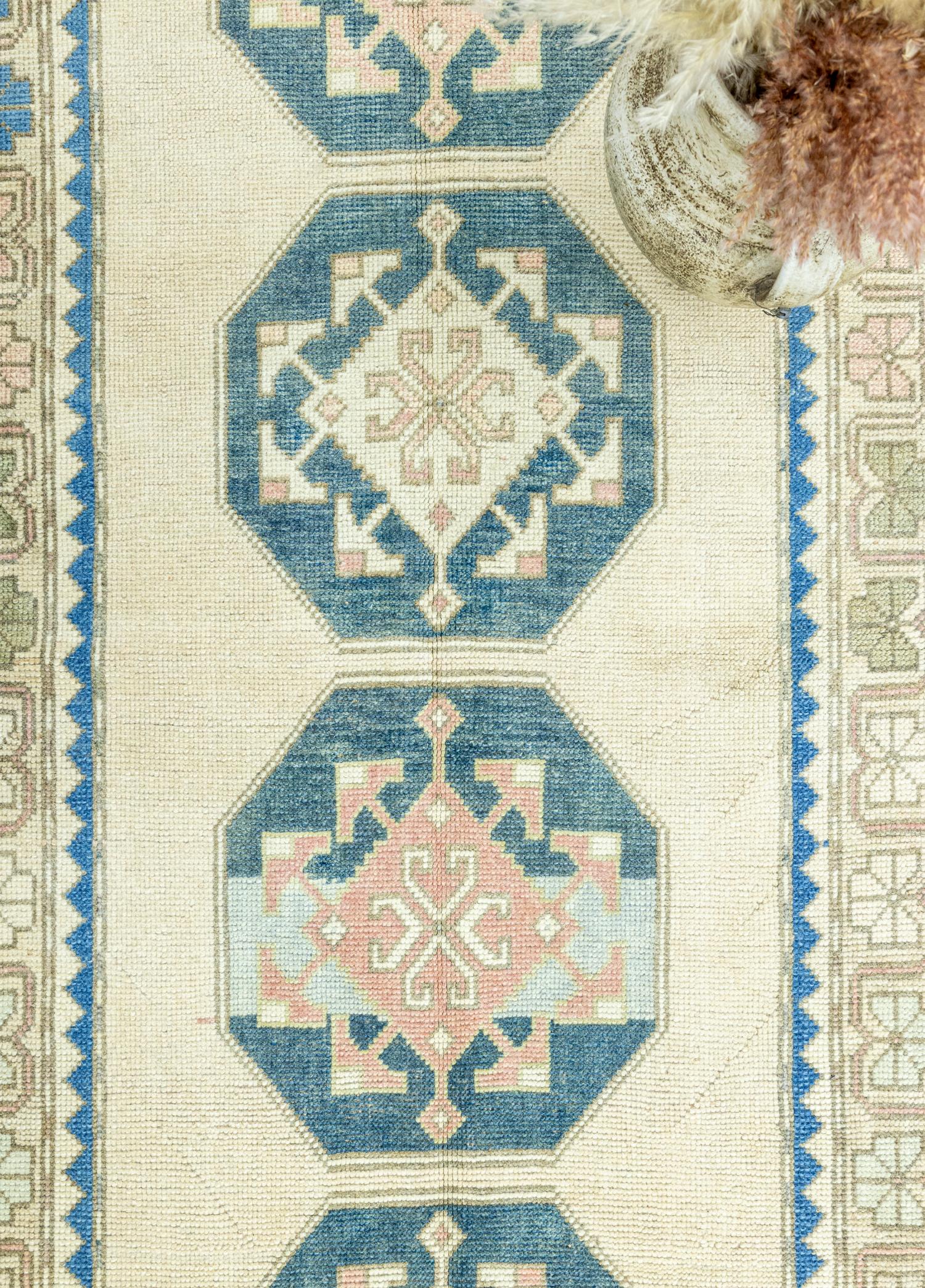 Soho Antiq-Lova Geometrik Desenli El Dokuma Halı 103x214 Cm-Halı-3-Milagron.com