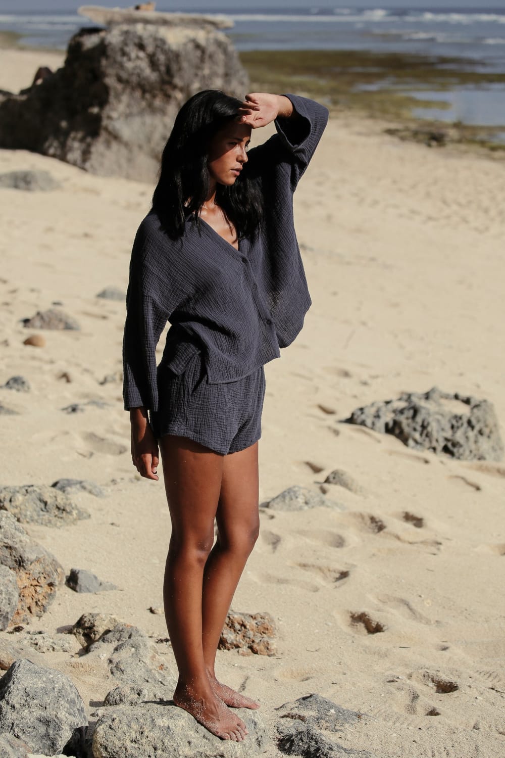 The Handloom-Echo Boy Short Navy-Şort-1-Milagron.com