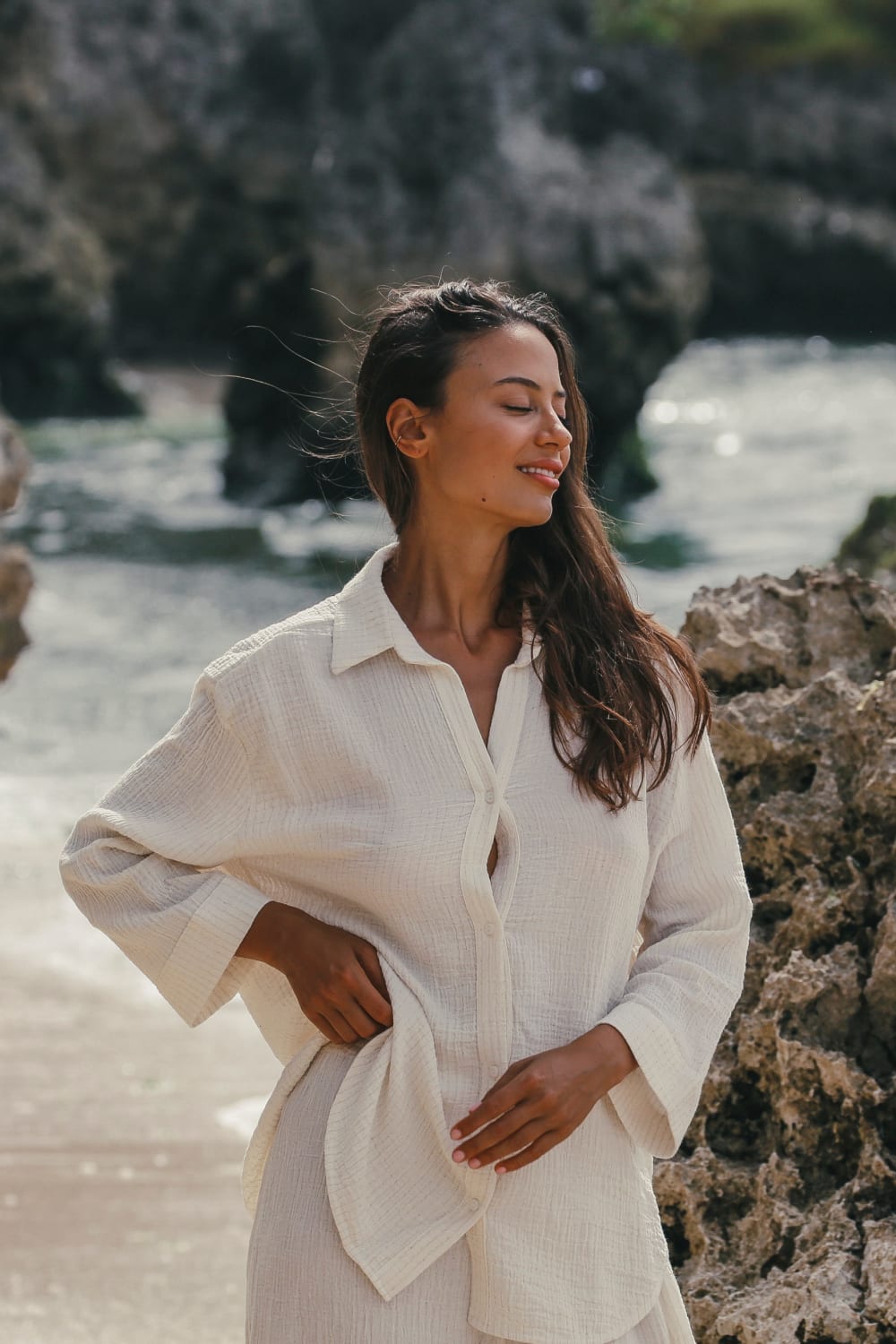 The Handloom-Echo Maxi Shirt Natural With Gold Stripes-Gömlek-1-Milagron.com