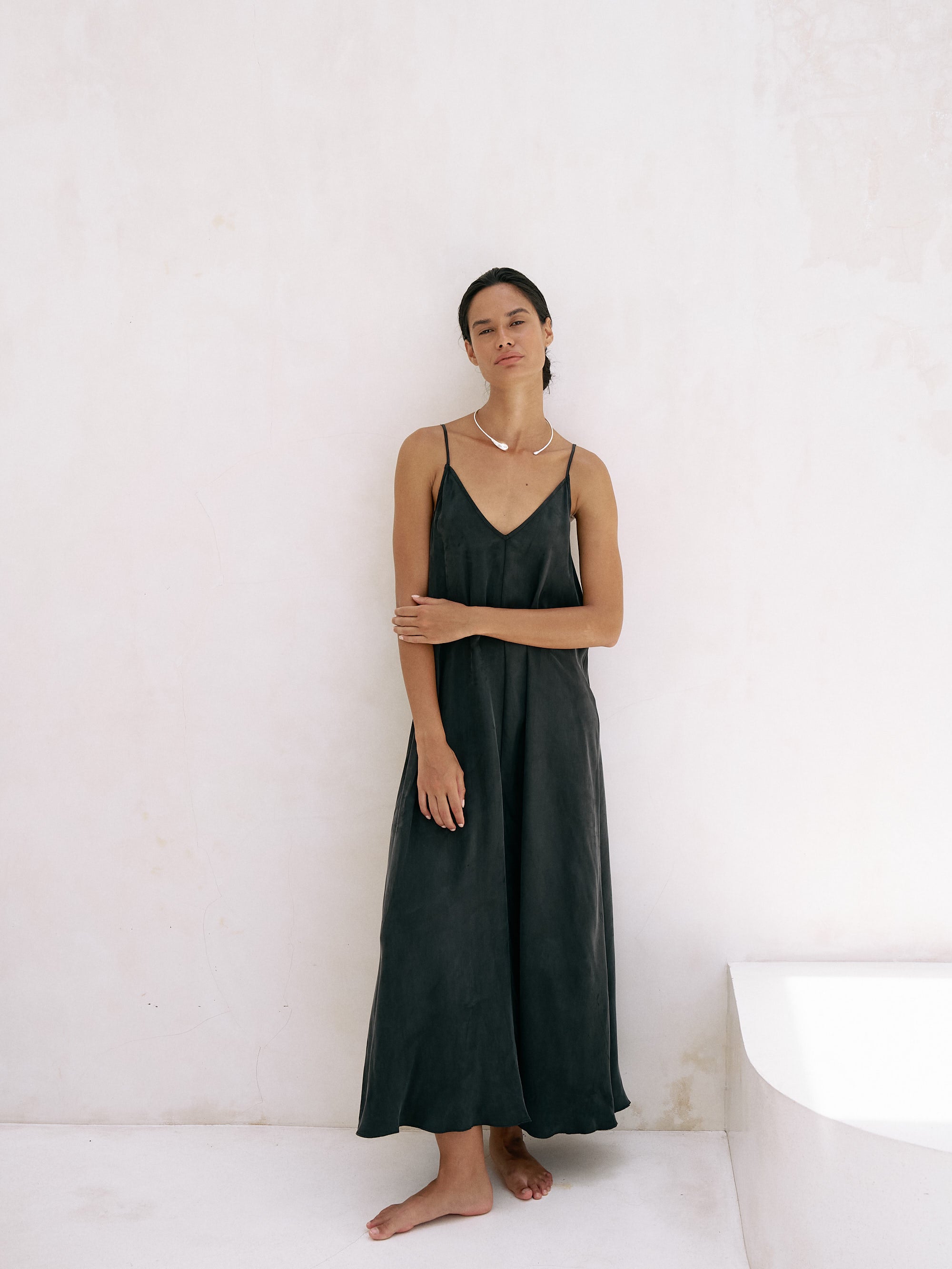 The Handloom-Lucid Flow Maxi Dress Black-Elbise-3-Milagron.com