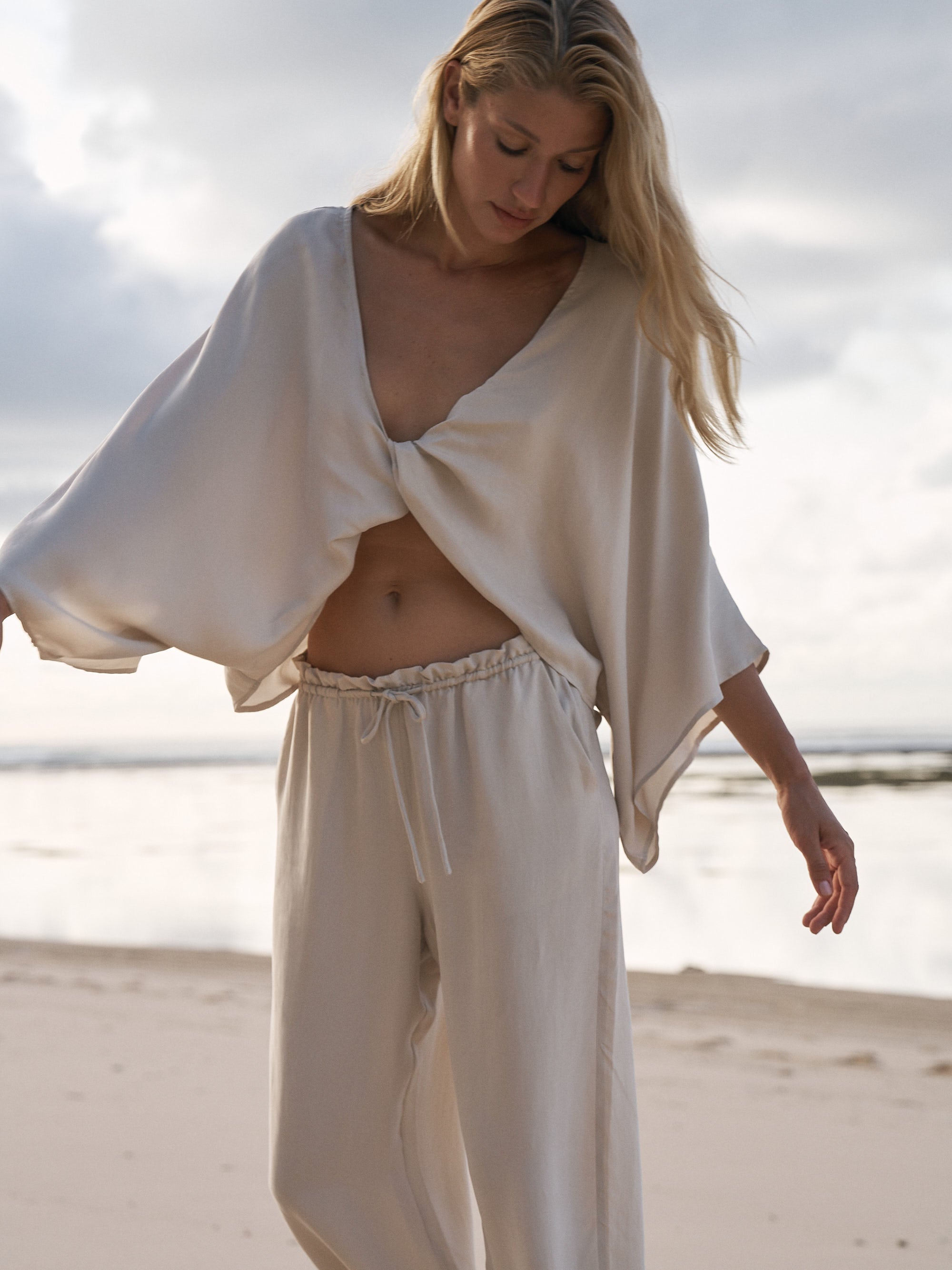 The Handloom-Lucid Knot Top Sand-Gömlek-1-Milagron.com