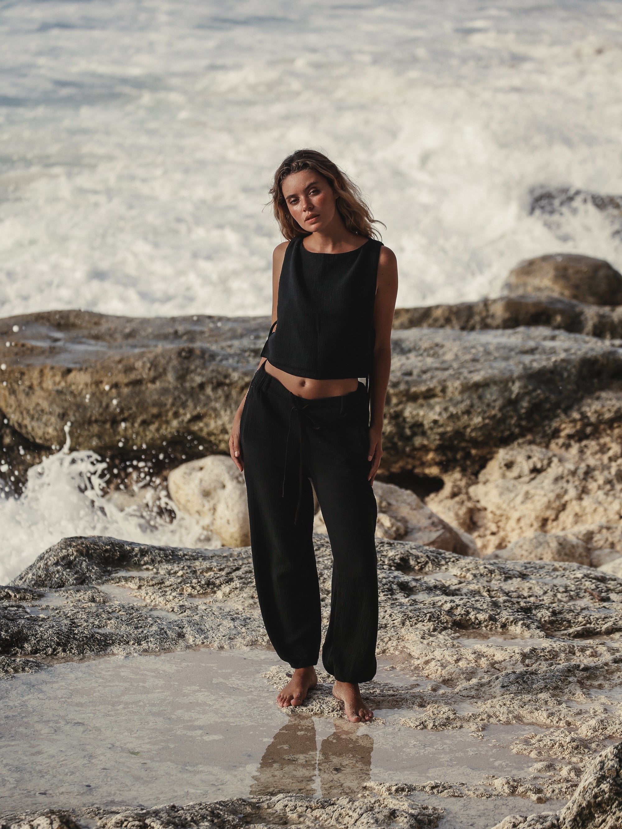The Handloom-SORUNLU - Mia Pants Black-Pants-2-Milagron.com