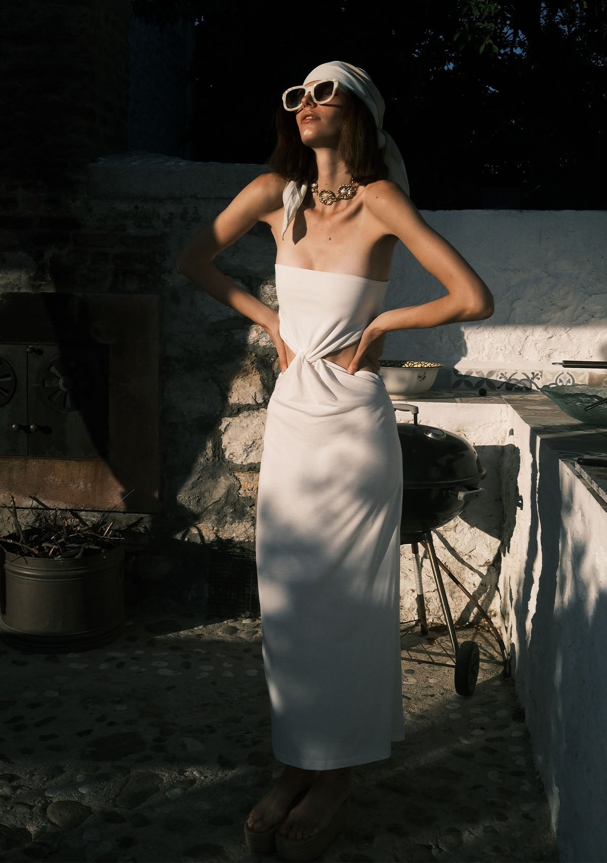 Tiny-Bel Dekolteli Straplez Uzun Beyaz Elbise-Elbise-10-Milagron.com