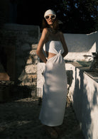 Tiny-Bel Dekolteli Straplez Uzun Beyaz Elbise-Elbise-11-Milagron.com