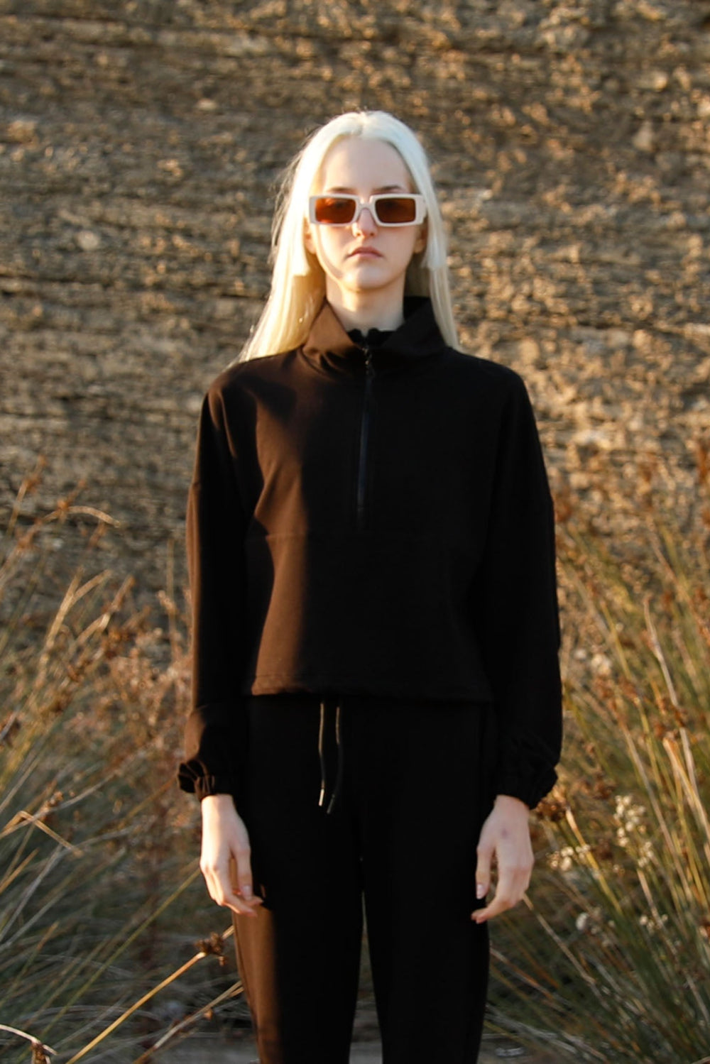 Tiny-Boğazda Fermuar Detaylı Siyah Sweatshirt-Sweatshirts & Hoodies-1-Milagron.com