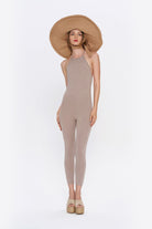 Tiny-Boyundan Bağlamalı Sırt Dekolteli Açık Kahverengi Tulum-Tulum-11-Milagron.com