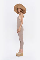 Tiny-Boyundan Bağlamalı Sırt Dekolteli Açık Kahverengi Tulum-Tulum-2-Milagron.com