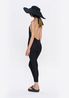 Tiny-Boyundan Bağlamalı Sırt Dekolteli Siyah Tulum-Tulum-8-Milagron.com