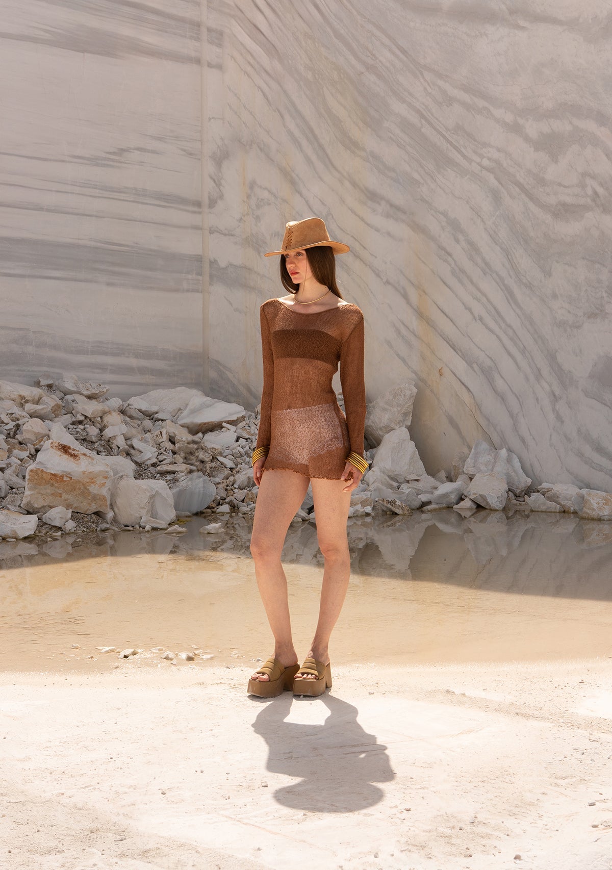 Tiny-El İşi Uzun Kollu Mini Kahverengi Bluz-Bluz-3-Milagron.com