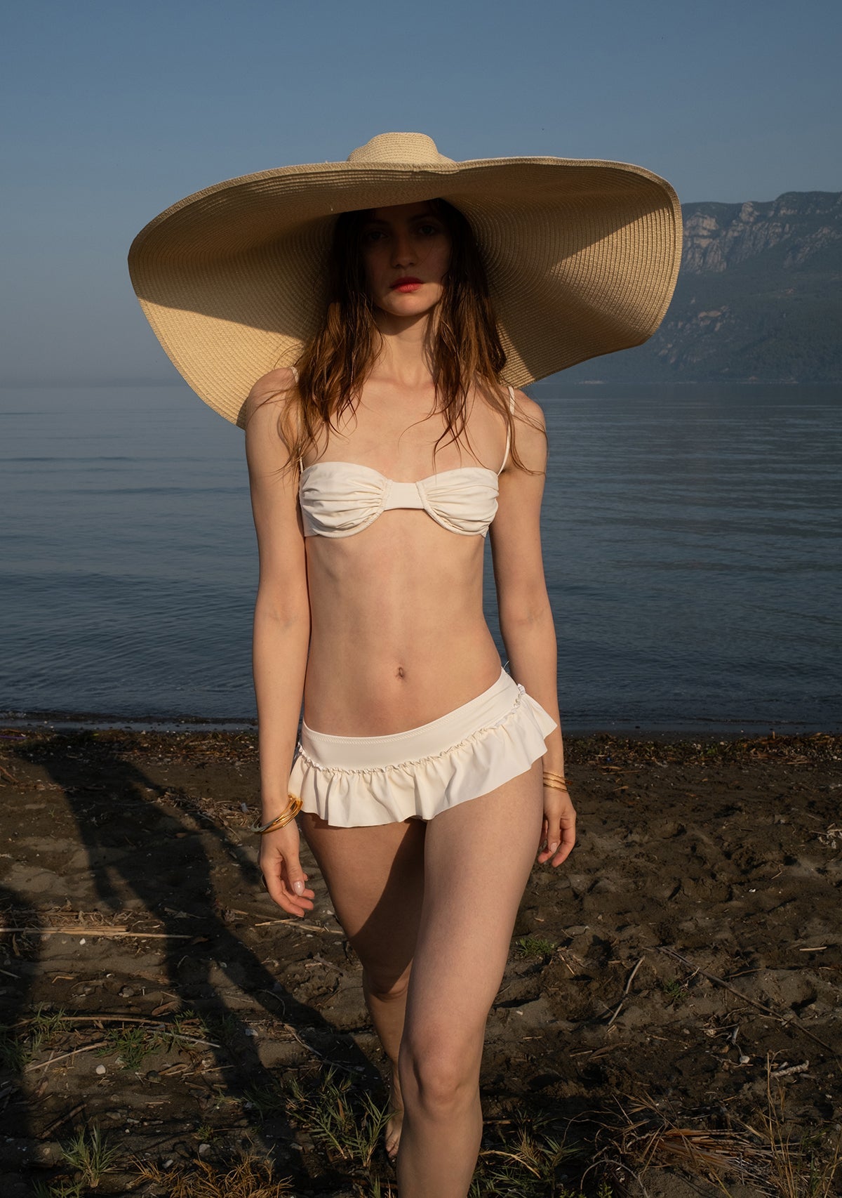 Tiny-Fırfır Detaylı Beyaz Bikini Altı-Bikini + Mayo-5-Milagron.com
