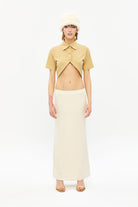 Tiny-Göbeği Açık Dik Yaka Kısa Bej Gömlek-Gömlek-1-Milagron.com