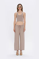 Tiny-Halter Yaka Açık Kahverengi Yumuşak Bluz-Top-1-Milagron.com