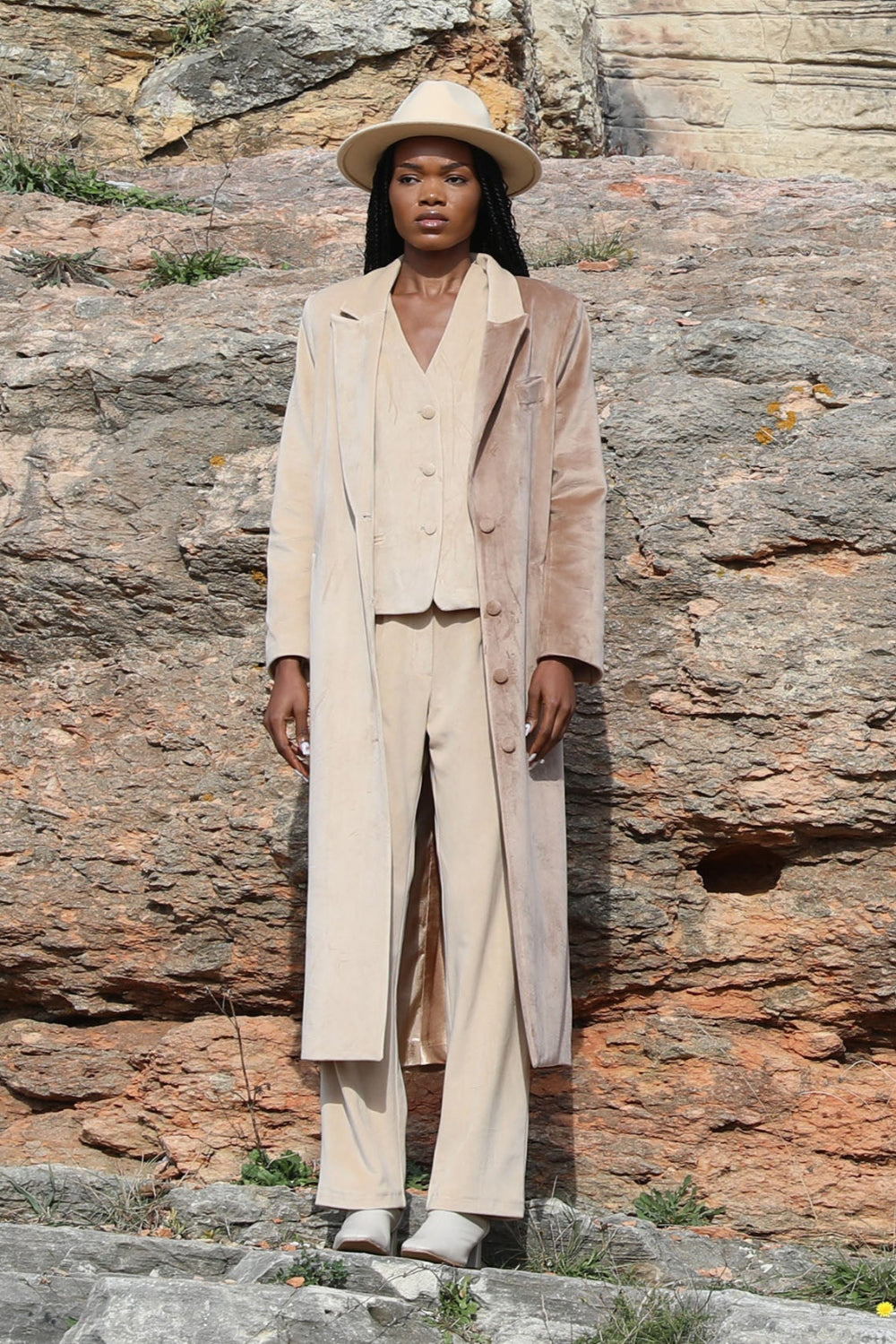 Tiny-Krem Kadife Uzun Ceket-Ceket-1-Milagron.com