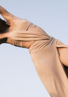 Tiny-Nude Z Detaylı Uzun Straplez Elbise-Elbise-10-Milagron.com