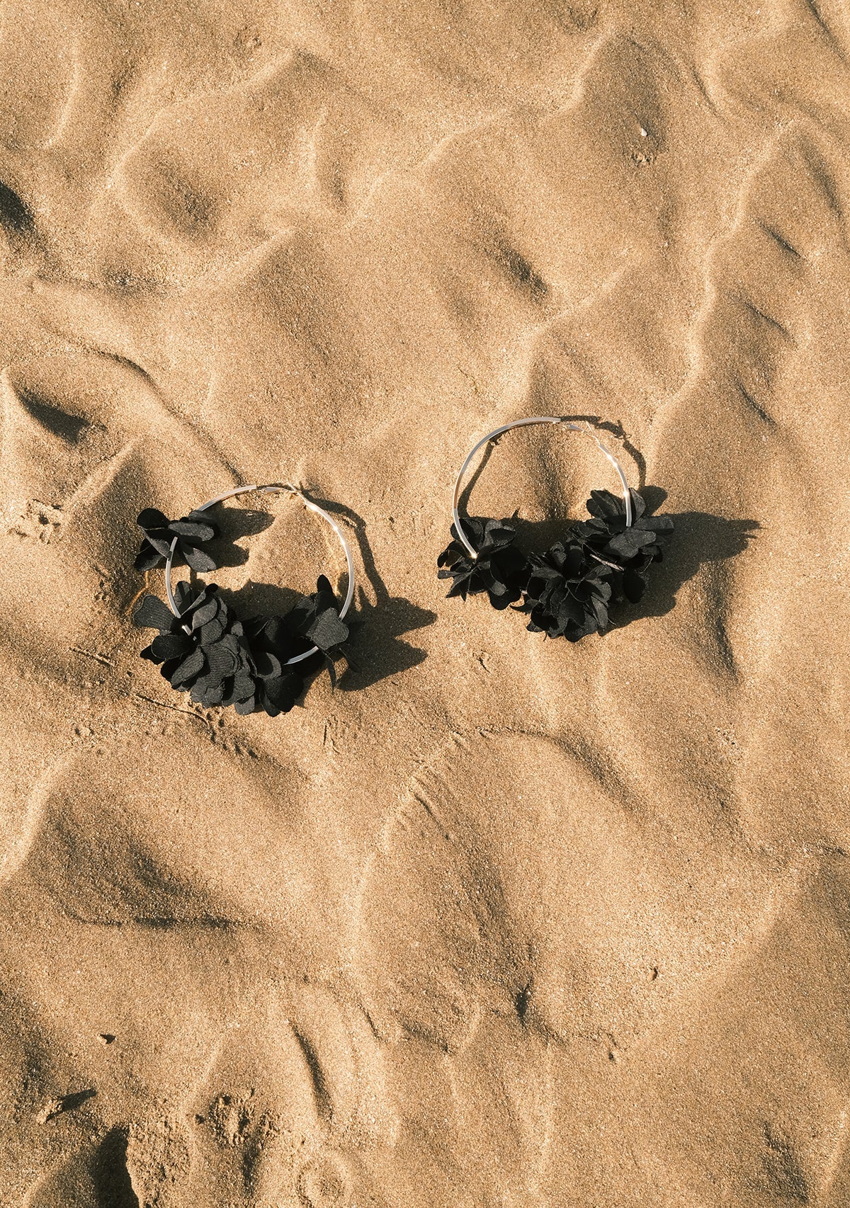 Tiny-SORUNLU - Sekhmet Black Tencel Earring-Küpe-3-Milagron.com