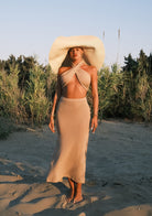 Tiny-Si Önü çapraz Boyundan Bağlamalı Bej Triko Elbise-Elbise-4-Milagron.com