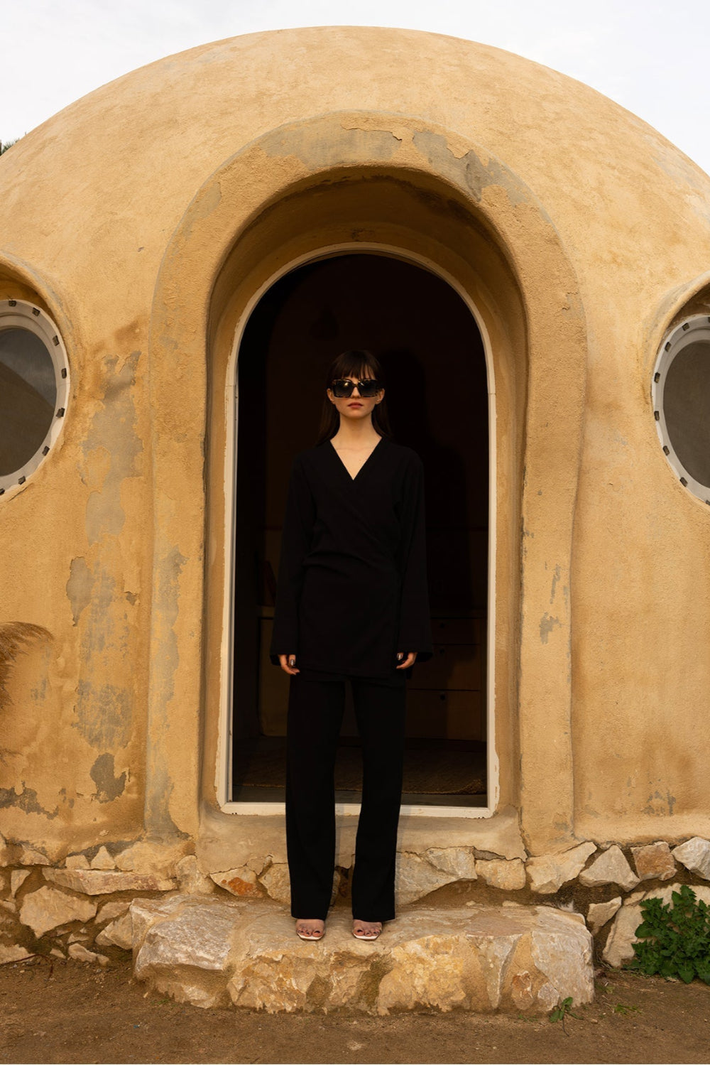 Tiny-Si Siyah Bağlamalı Keten Gömlek-Gömlek-1-Milagron.com