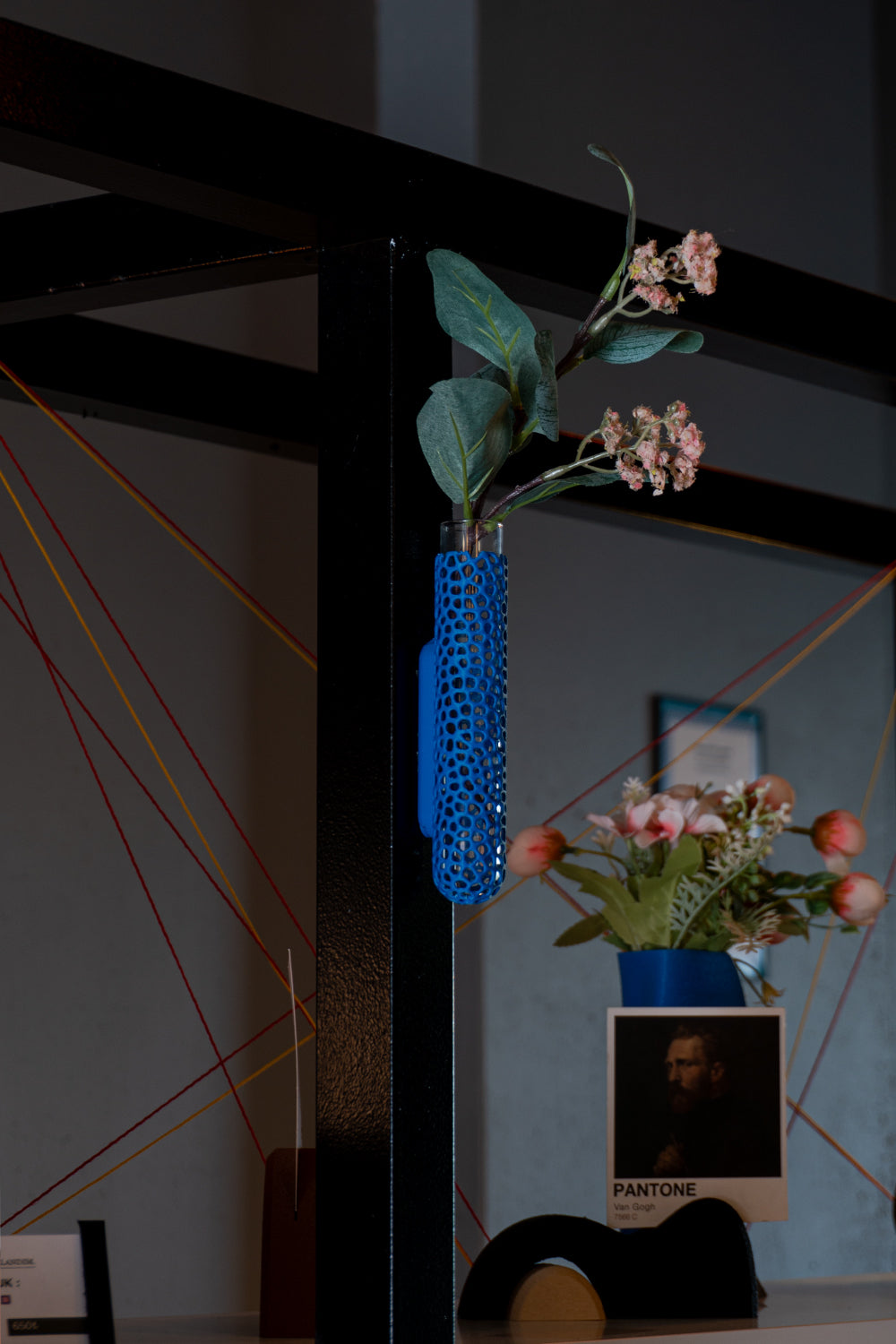 Velin Cam Tüp Mıknatıslı Vazo - 0