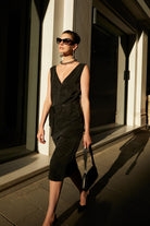 Towdoo-Lily – V Yaka Elbise - Siyah-Elbise-3-Milagron.com