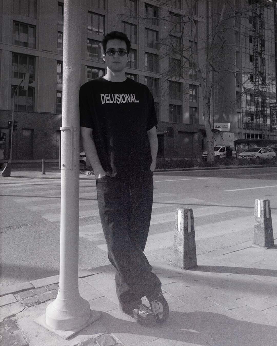 Delusional Oversize Tişört