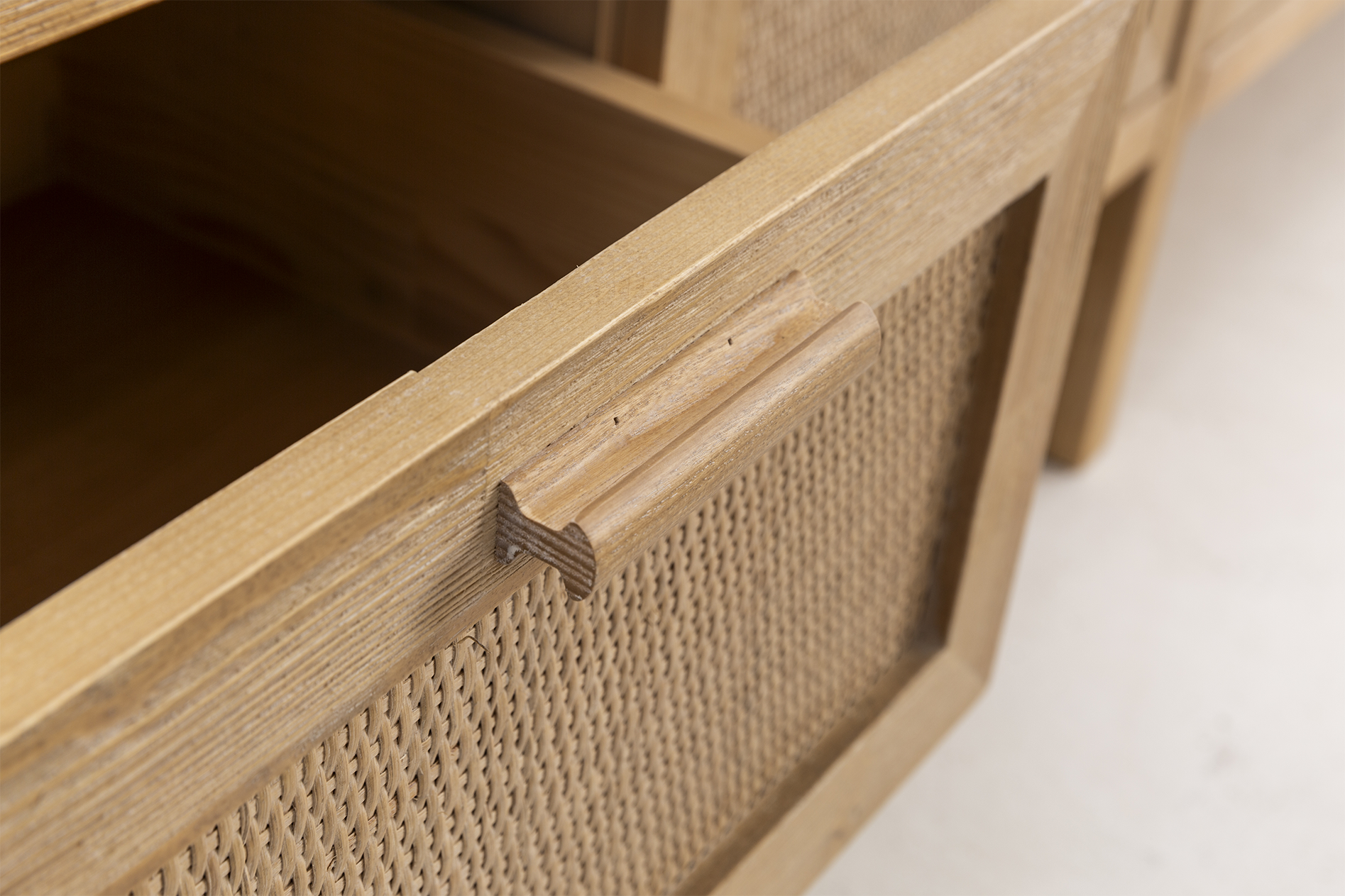 Valnott-Casablanca Tv ünitesi-Tv Ünitesi-8-Milagron.com