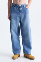 Metal Kanca Detaylı Balloon Fit Jean