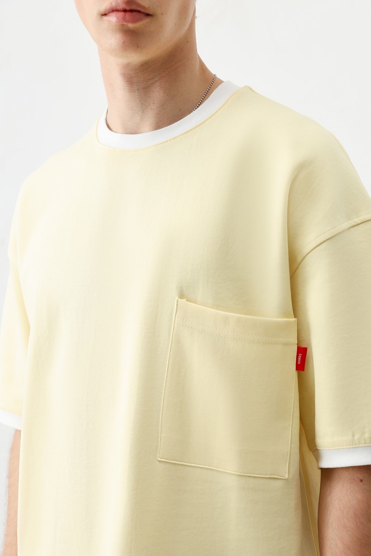 Kısa Kollu Oversize Cepli Tişört