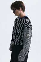 Kontrast Yaka Çizgili Sweatshirt