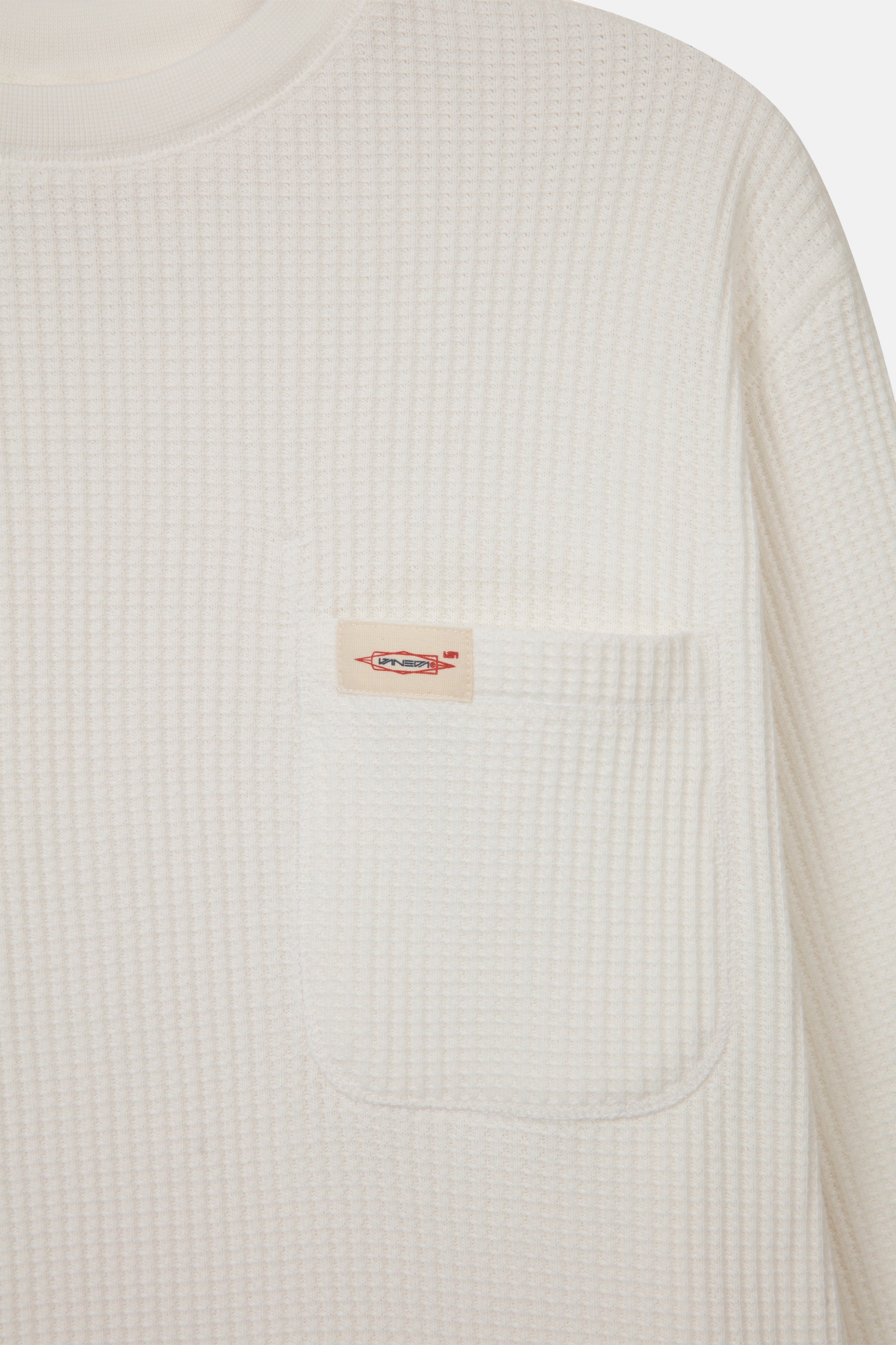 Vaneda-Urbanwild Uzun Kollu Waffle Tshirt Beyaz-4-Milagron.com