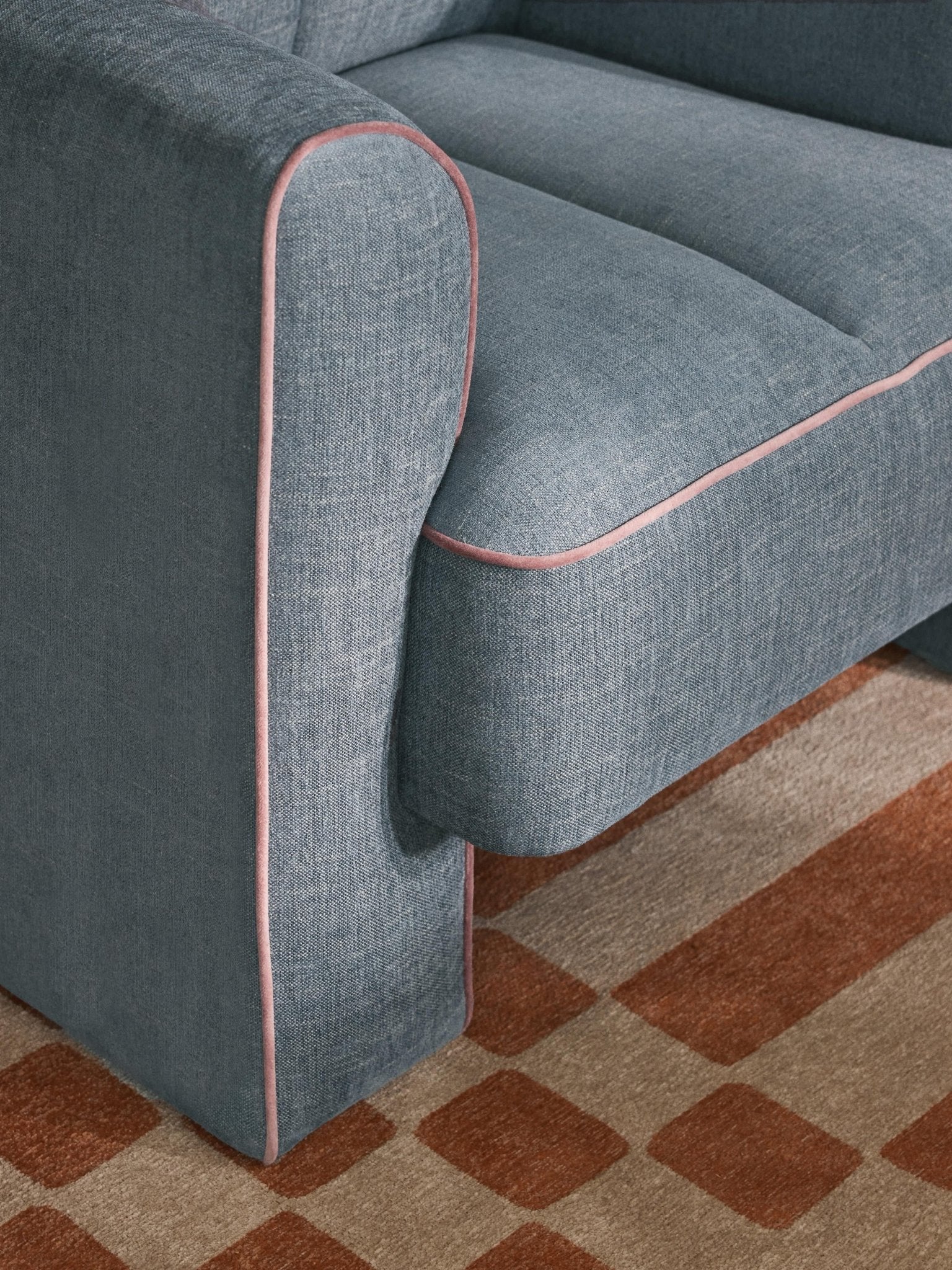Bobi Modern Tasarım Dinlenme Koltuğu Yuvarlak Formlu Kumaş Kaplama