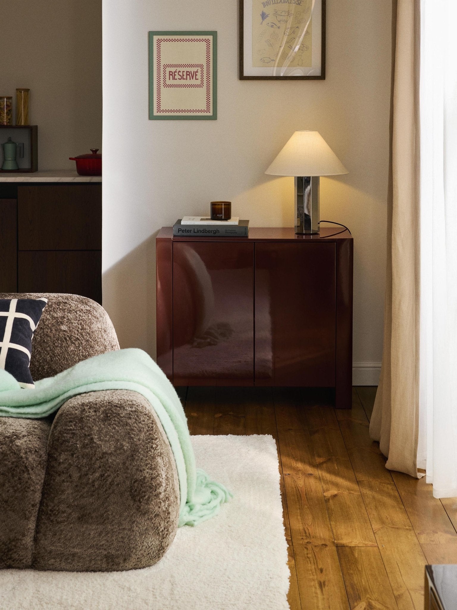 Liv Modern Lake Dressoir Minimalist Tasarım Parlak Yüzeyli
