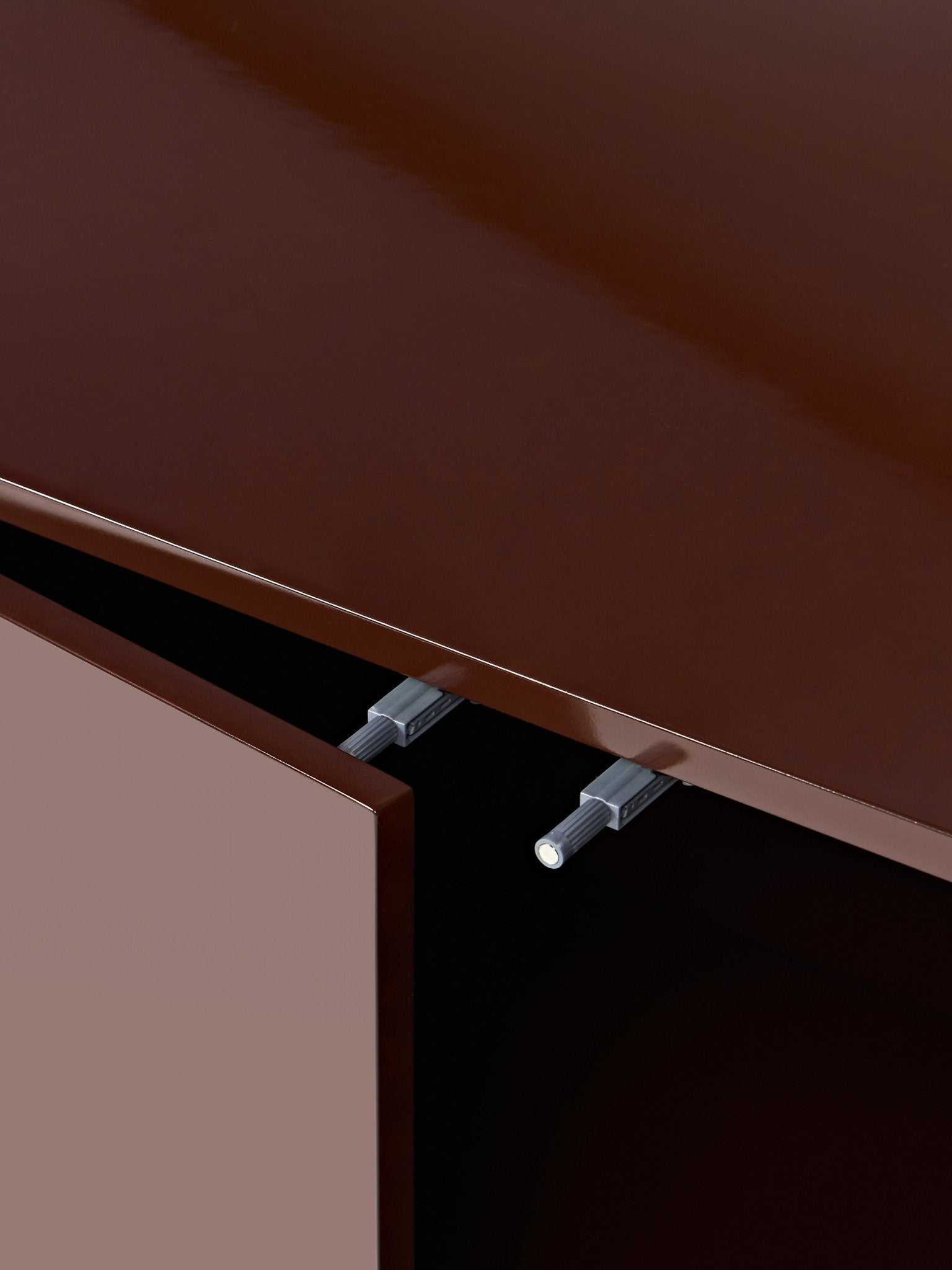 Liv Modern Lake Dressoir Minimalist Tasarım Parlak Yüzeyli