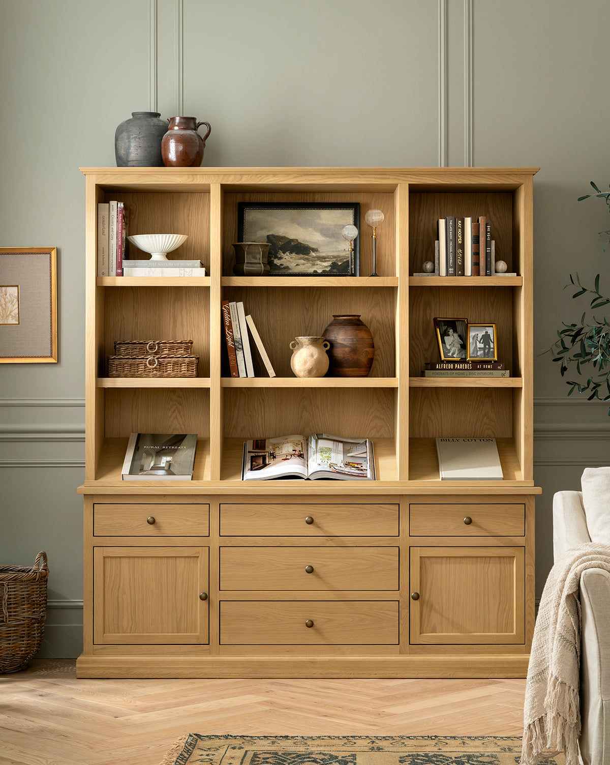 Meşe Kabinet Antik Meşe Aydınlatmalı