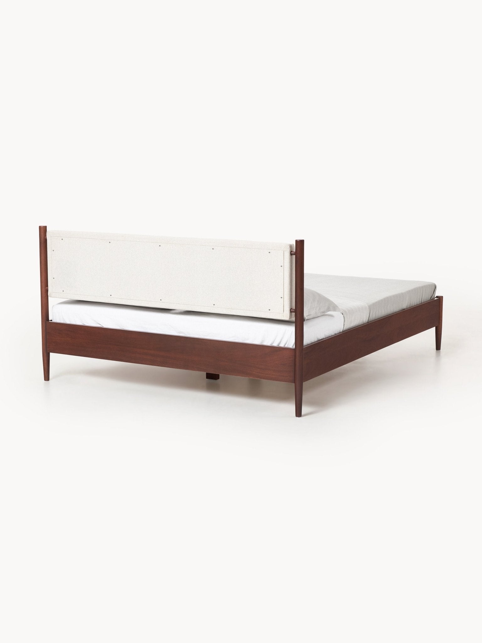 Paul Masif Mango Ağacı Karyola - Modern Mid-Century Tasarım Ile Yatak Odanızı Yenileyin