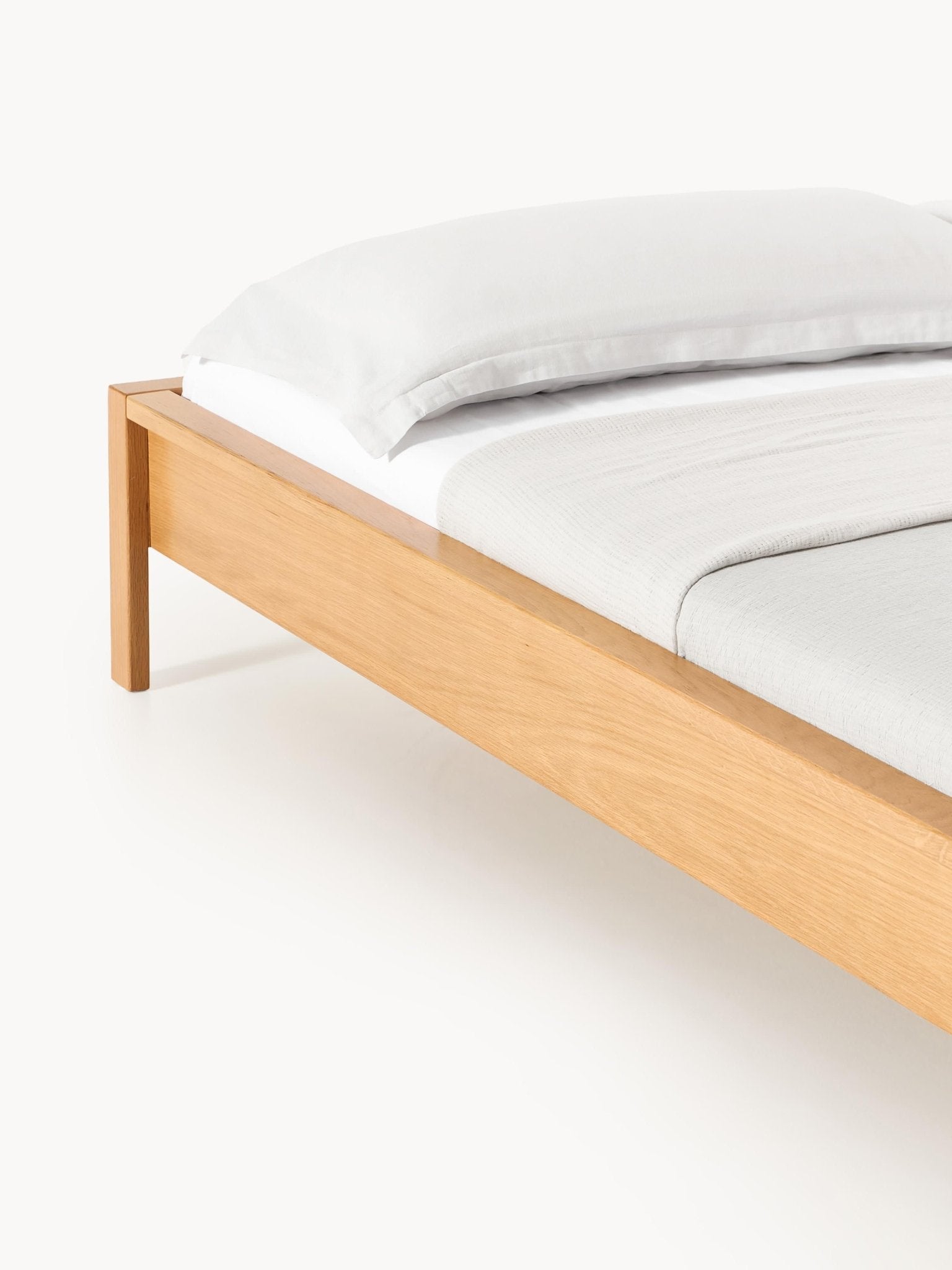 Tammy Başlıksız Ahşap Karyola: Modern Ve Minimalist Tasarım Ile Huzurlu Uyku Alanı