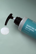 Village 11 Factory-Village 11 Factory Perfume Musk Shampoo 500g Dolaşmış Saç Açıcı Misk Kokulu Şampuan-Şampuan-2-Milagron.com