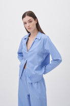 Wingcott-Çift Düğmeli V Yaka Gömlek-Gömlek-3-Milagron.com