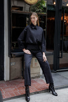 Wingcott-Taş İşlemeli Düz Kesim Siyah Rahat Pantolon-Pantolon-1-Milagron.com