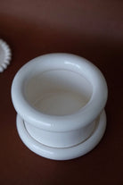 Yugatelier-Beyaz Beton Dekoratif Saksı-Dekoratif Saksı-3-Milagron.com