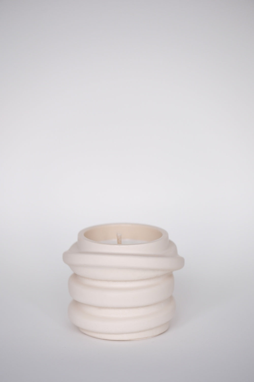 Yugatelier-Loop Bej Kokusuz Soya Wax Mum-Mum-1-Milagron.com