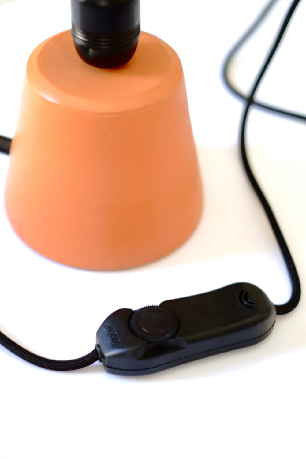 Zef Design-Teikhos - Terracotta Dim Edilebilir Masa Lambası-Masa Lambası-4-Milagron.com