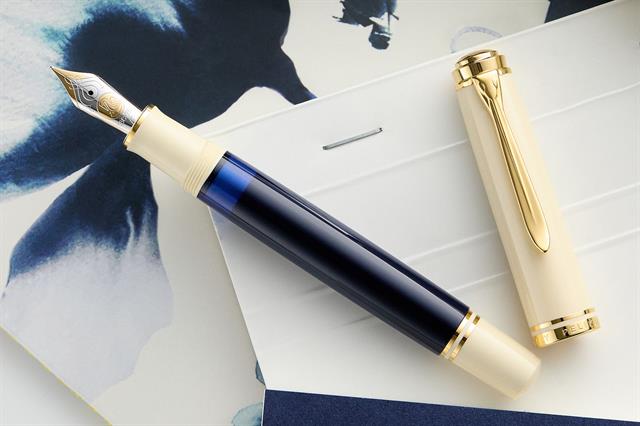 Pelikan Souverän Special Edition M800 Dolma Kalem Cream Blue Ef