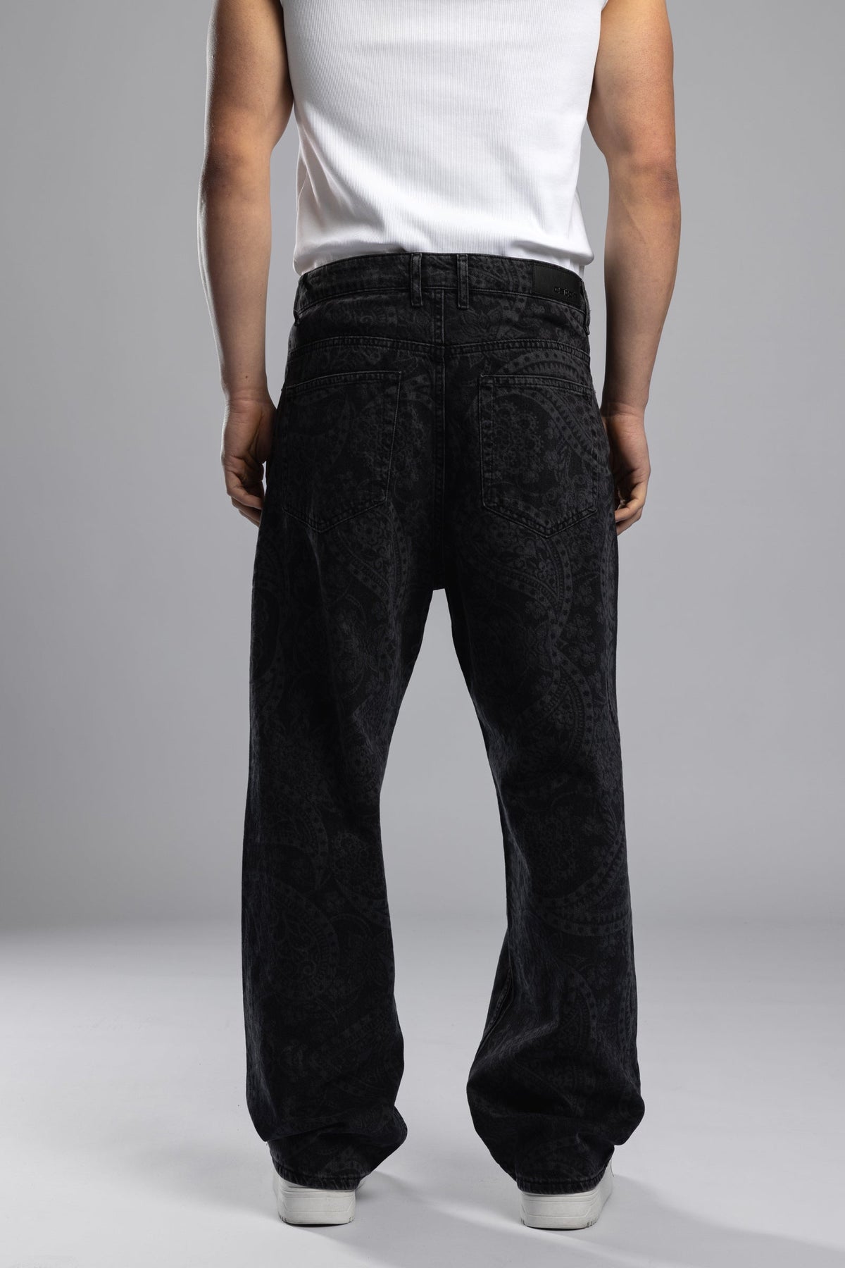 Siyah Paisley Desenli Baggy Jean