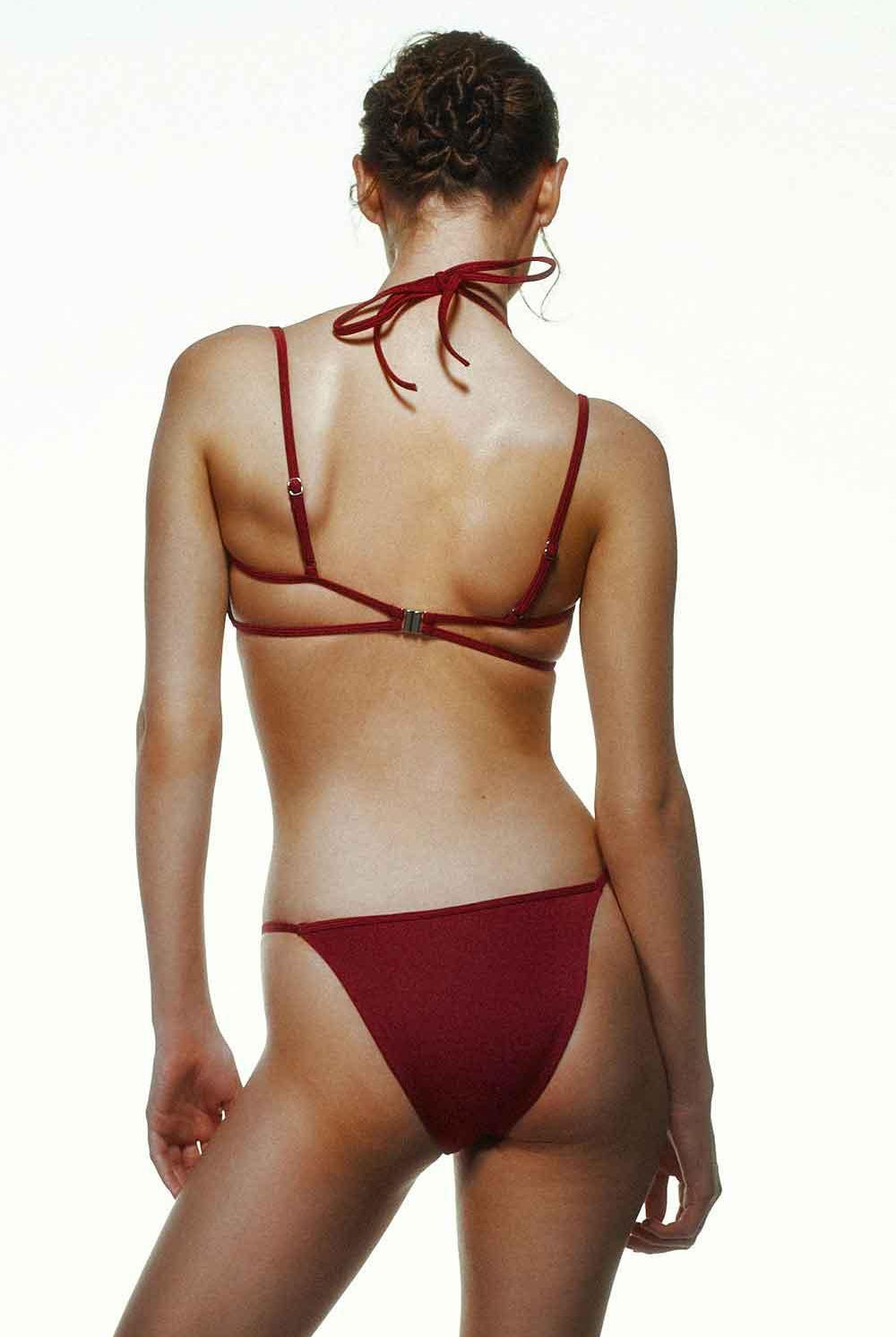 Selia Richwood | Dona Maroon Bikini 4 | Milagron