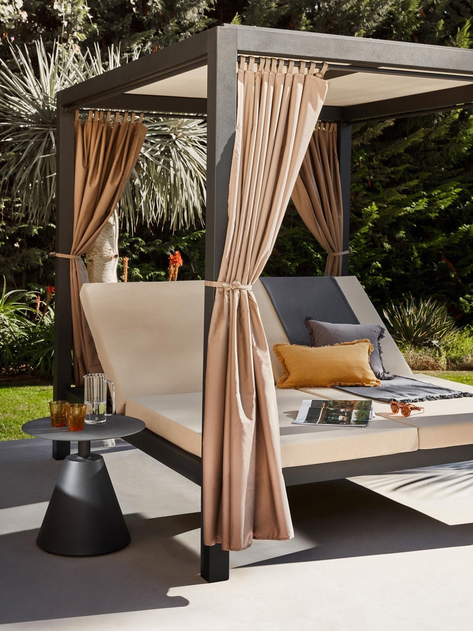 Dream Çift Kişilik Gölgelikli Bahçe Daybed'I