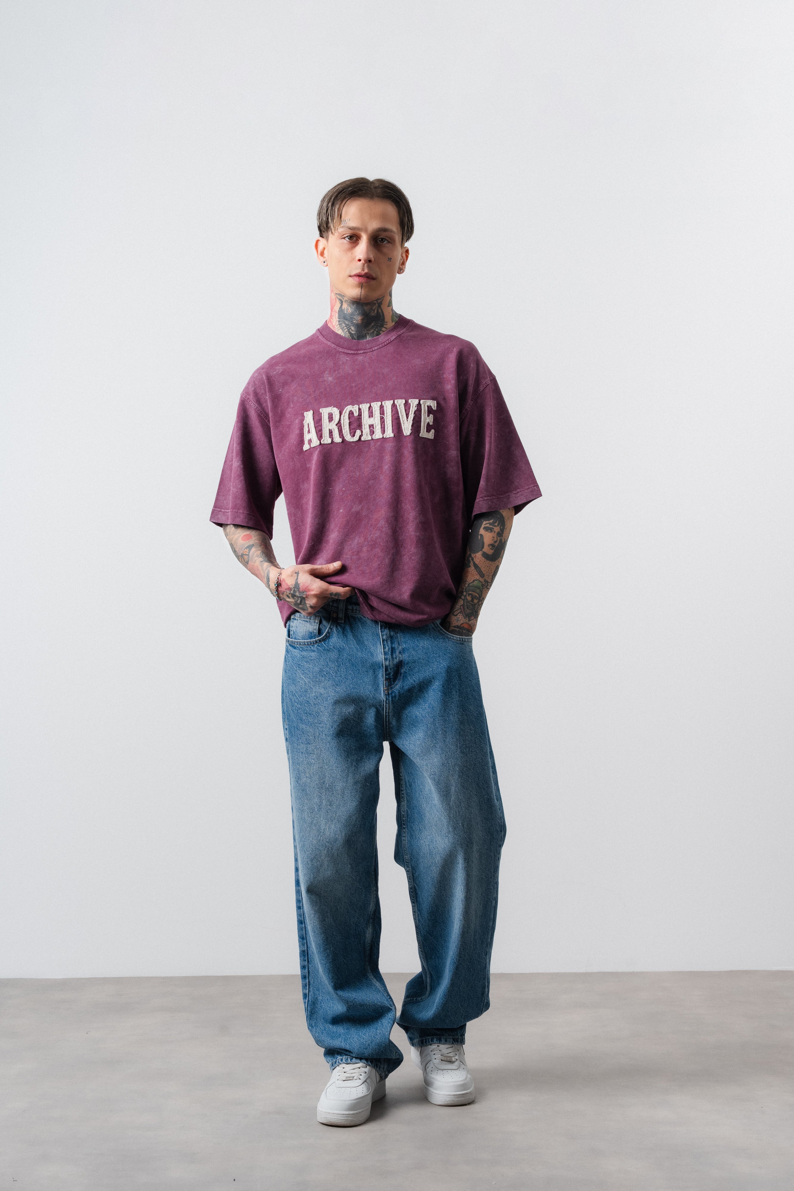 Erkek Archive Nakışlı Yıkamalı Oversize T-Shirt Vişne