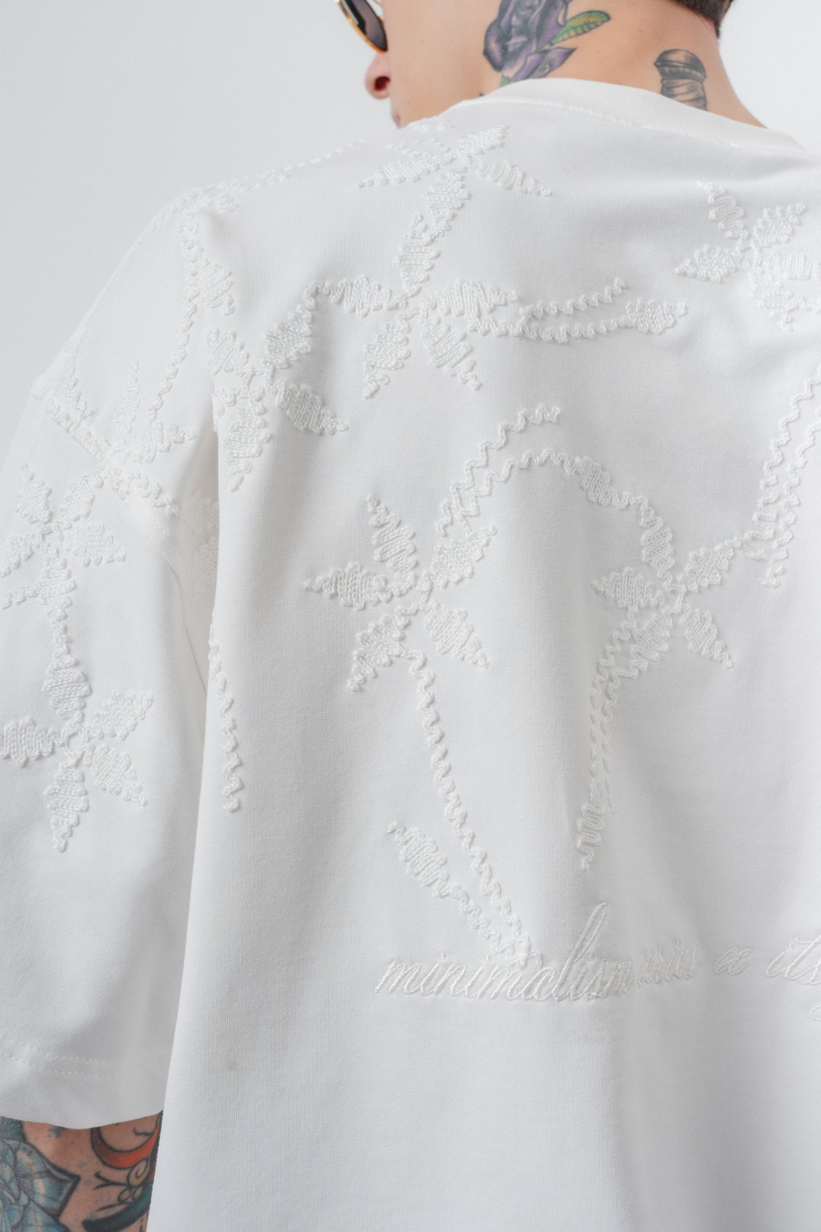 Erkek Minimalism Series Nakışlı Oversized T-Shirt Beyaz